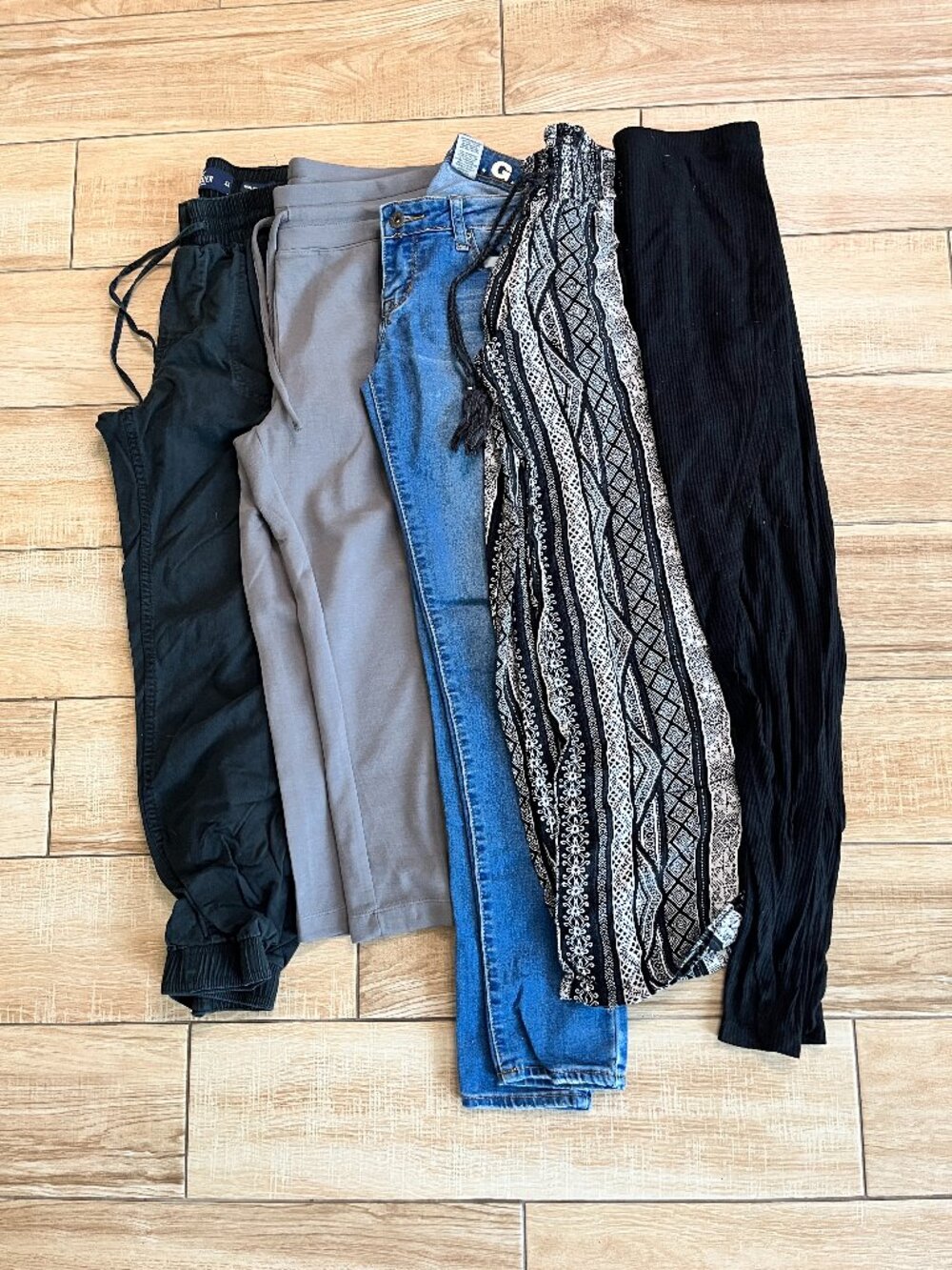 Womens Bundle of 5 Bottoms - XS